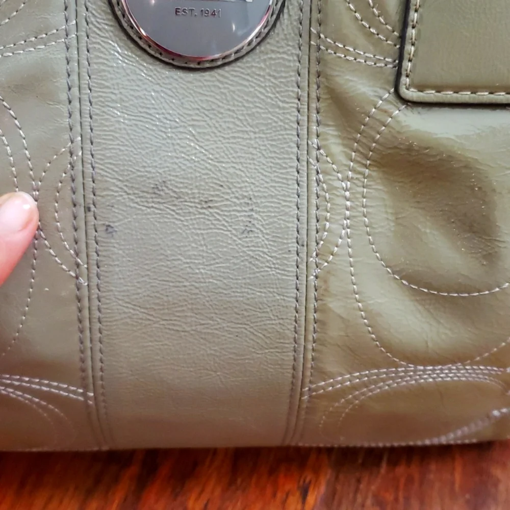 Coach F15658 signature kiss lock carryall never full olive green stiched pattern - Picture 12 of 13